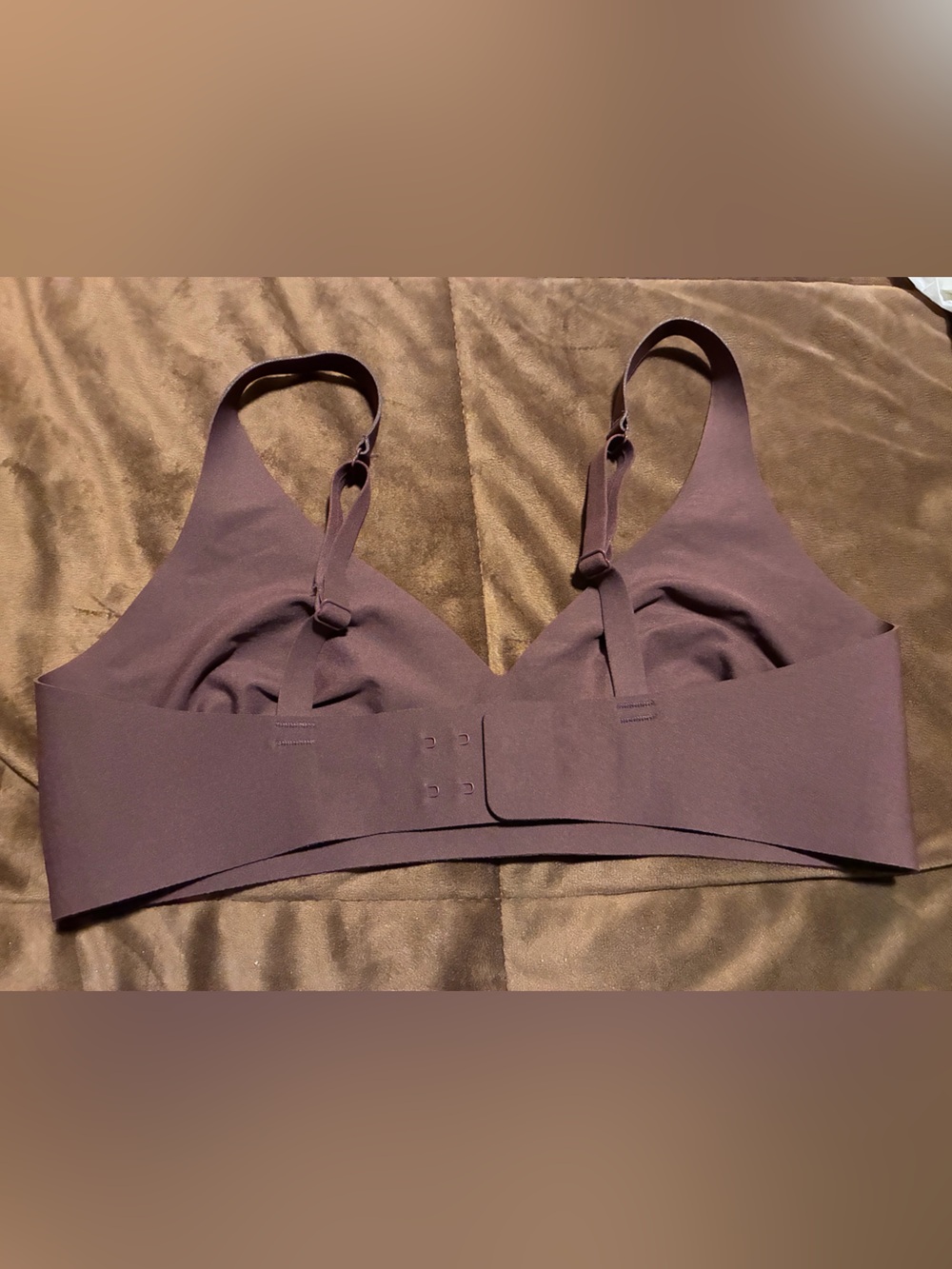 Bombas V-Neck Seamless Bralette, medium, soft comfortable fabric - Picture 3 of 3
